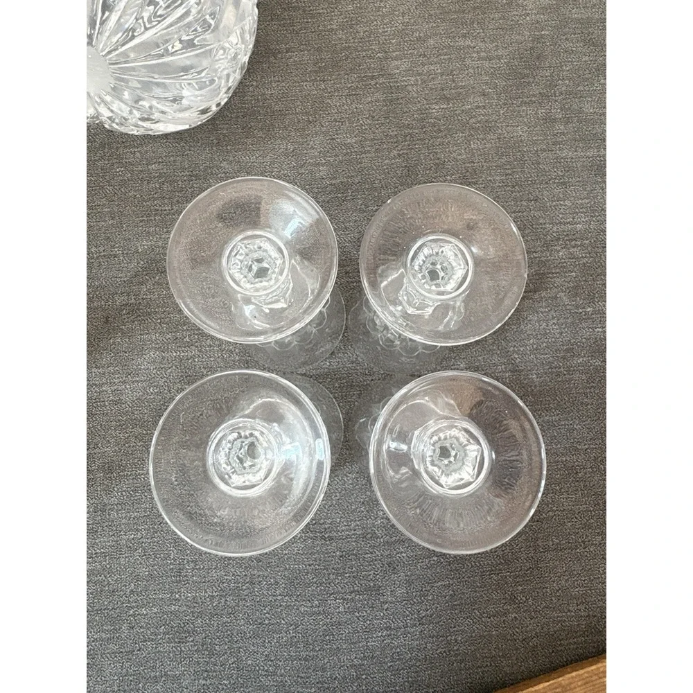 Vintage‎ Lead Crystal Decanter Starburst Flower With 8 Cut Glass Cups